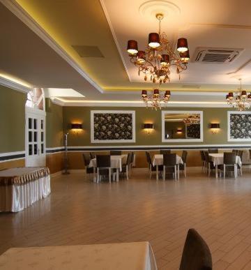 Hotel Pod Zlota Korona Opole Luaran gambar