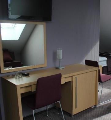 Hotel Pod Zlota Korona Opole Bilik gambar